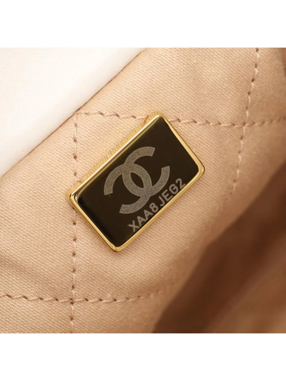 Chanel Shoulder Bag Chanel 22 Mini 2-Way White Leather Quilted